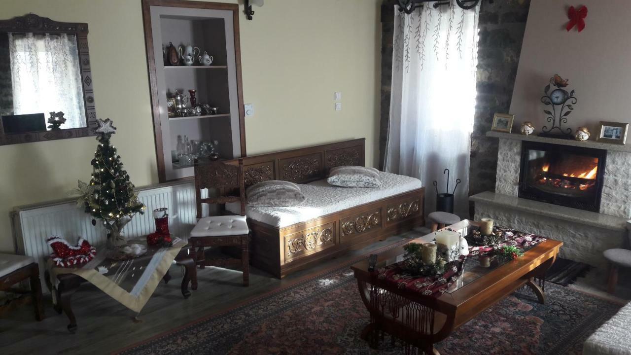 Pensjonat To Archontiko Tis Nikis Janina Zewnętrze zdjęcie